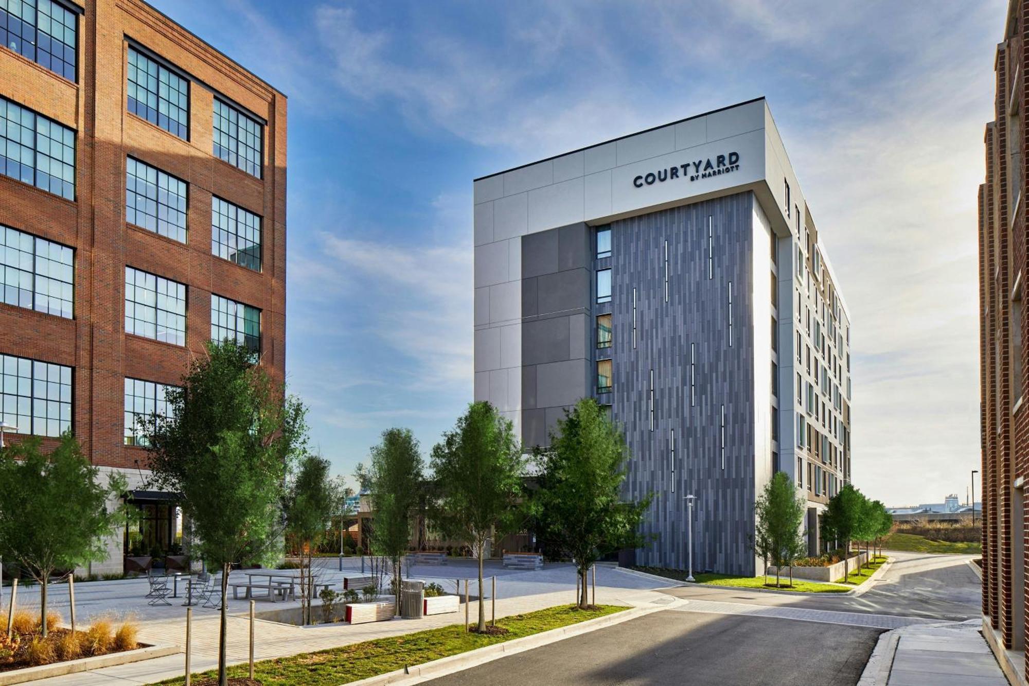 Courtyard Baltimore Downtown/Mchenry Row Bagian luar foto